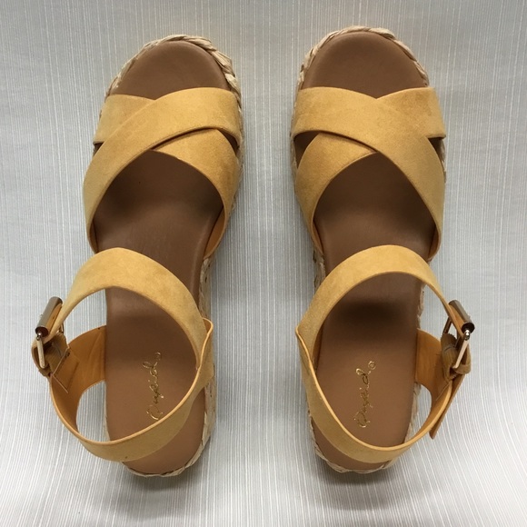 Qupid New Yellowish Wedge Wedges - Picture 4 of 7